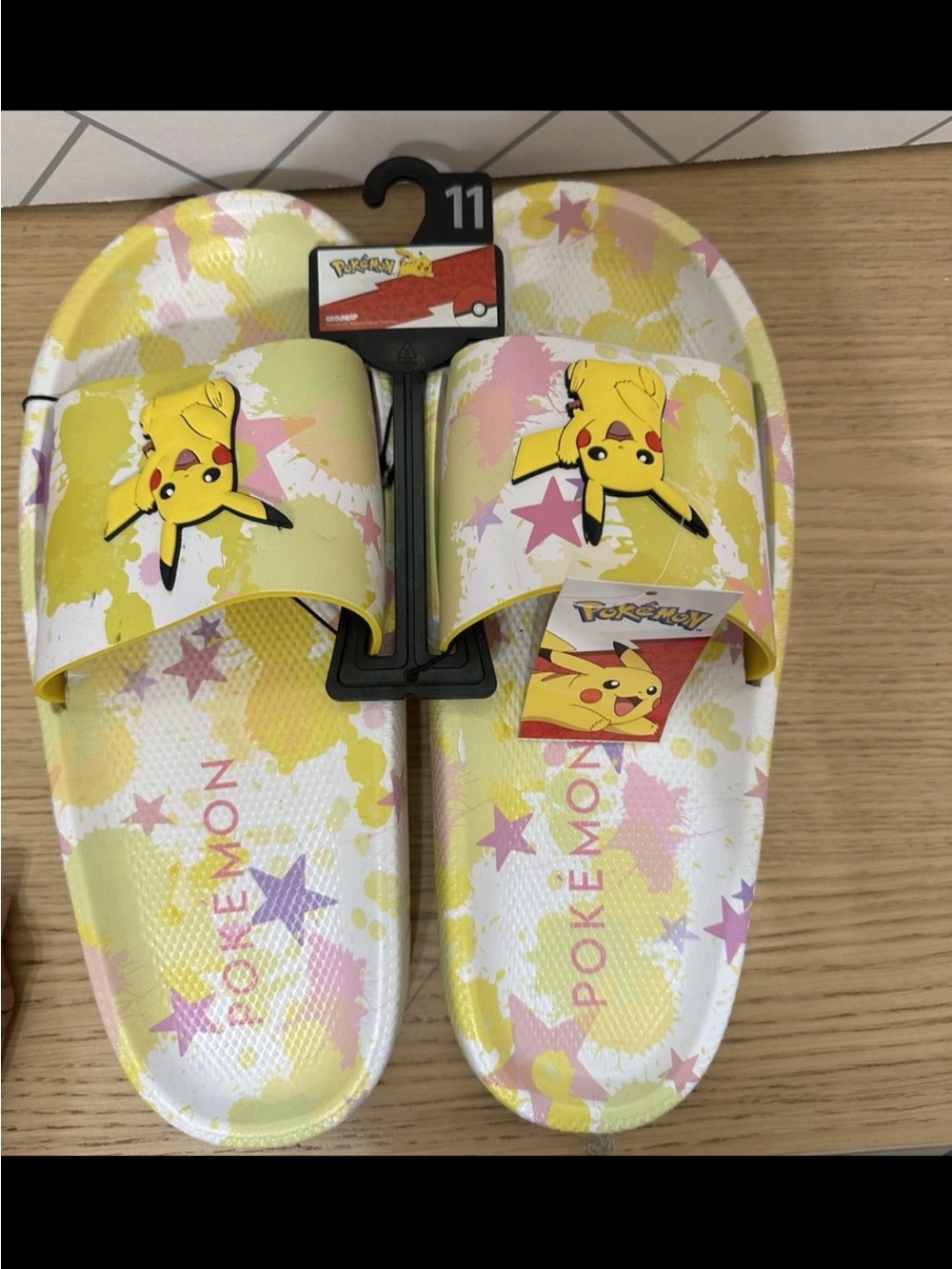Pokémon Pikachu Women’s Yellow Slide Sandals Size 11 NWT